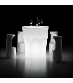 Vaso Arredo In Polietilene Per Outdoor, Accessoriabile Di Luce A Led E Fissaggio A Terra.
