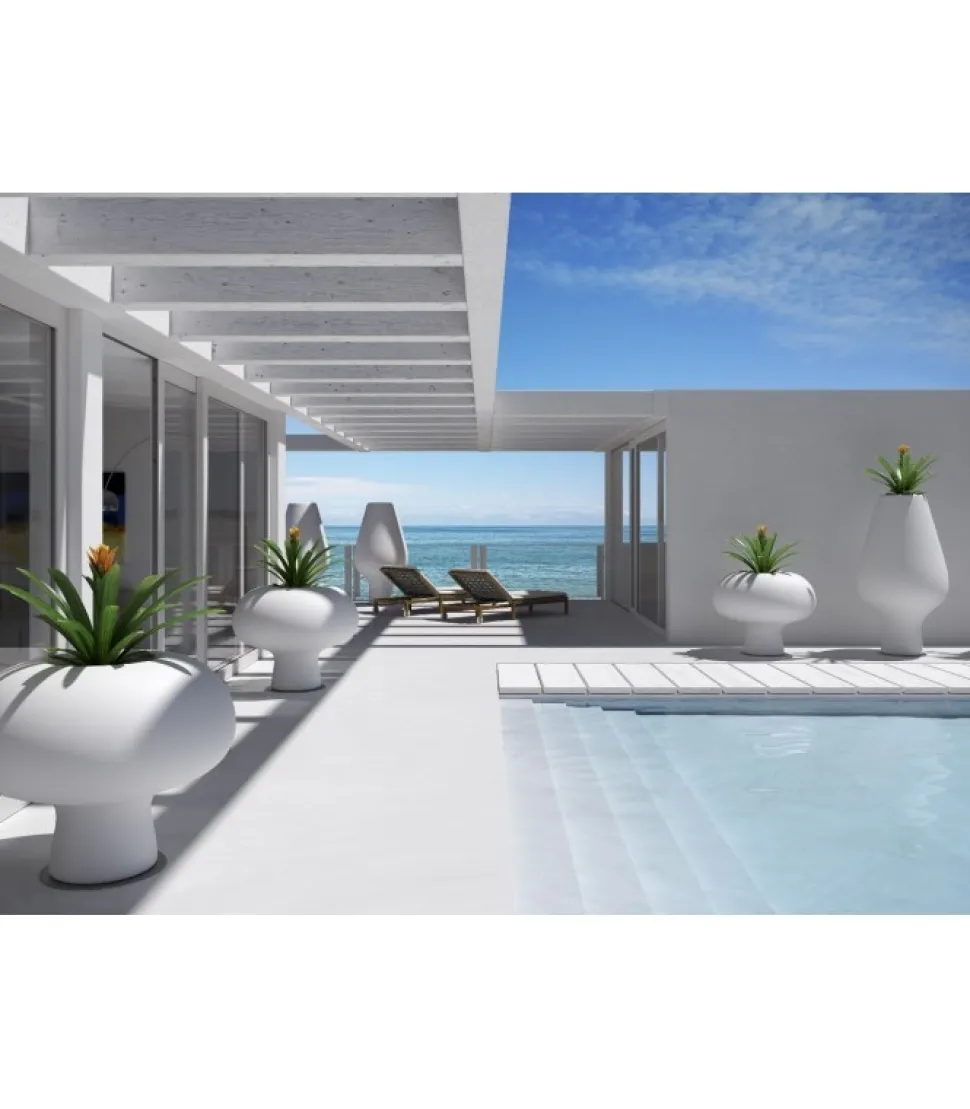 Vaso D'Arredo Boyo In Polietilene Per Outdoor, Realizzato Interamente In Italia Da Plust.