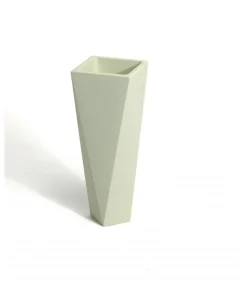 Vaso D'Arredo Realizzato Interamente In Italia In Polietilene, Accessoriabile Di Kit Di Fissaggio.